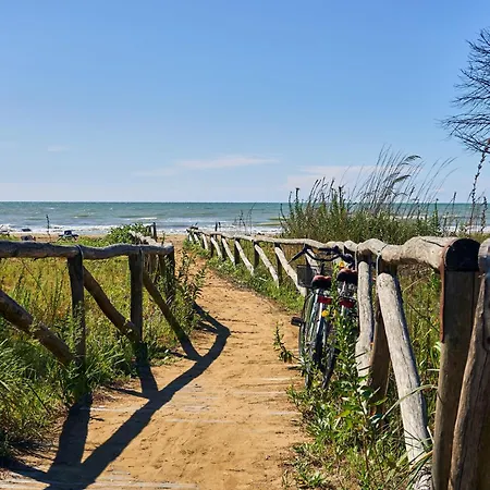 Colourful Flat With Balcony In - Beahost Lejlighed Bibione